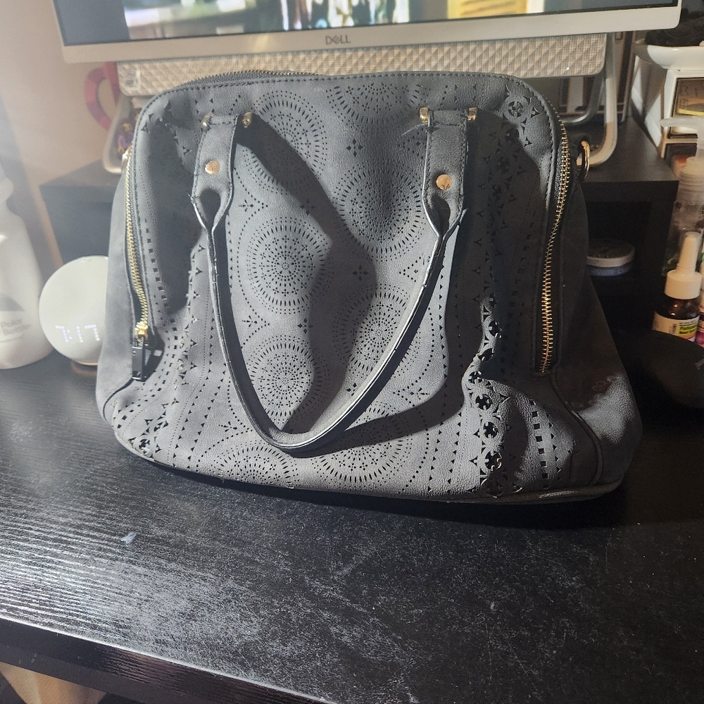 Francesca's Black Cut Out Pattern Handbag